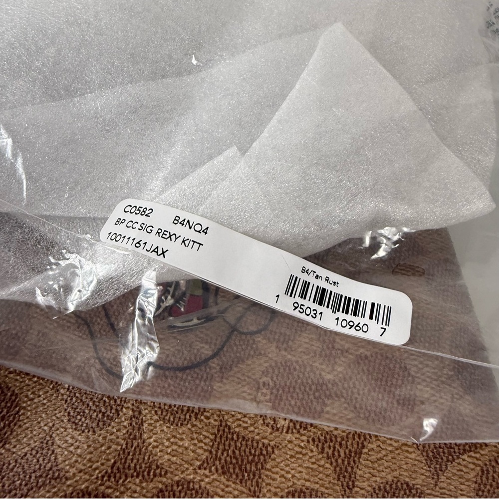 COACH Kitt Messenger Rexy Signature Crossbody Bag Purse Christmas Theme $175 - Picture 8 of 8